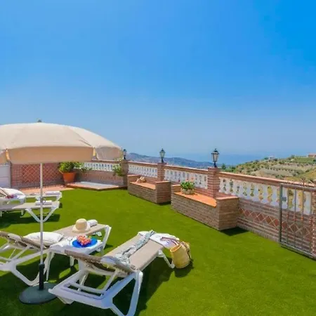 La Casa Del Corazon - Seaview - Breakfast - Netflix *